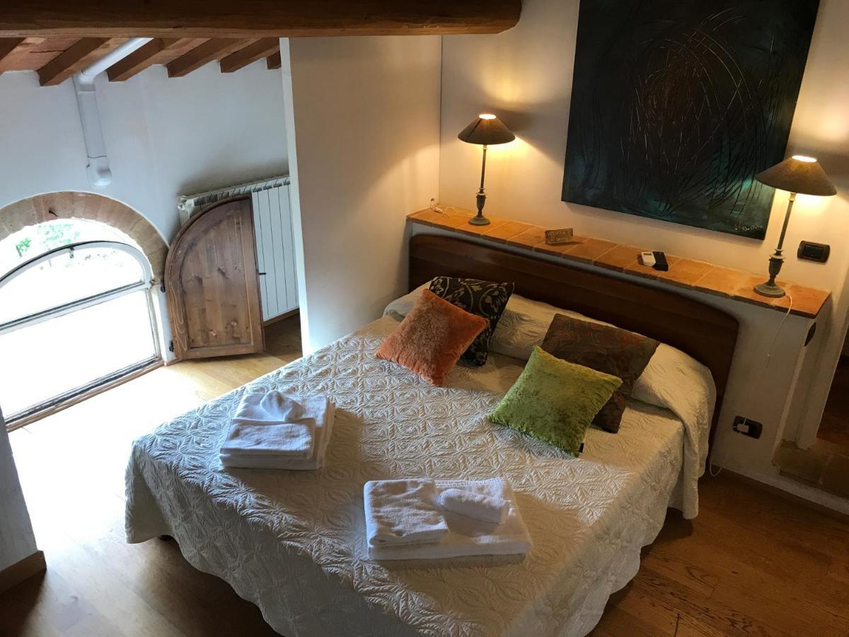 L'Albero Di Gameli Bed & Breakfast Chiusi Dış mekan fotoğraf